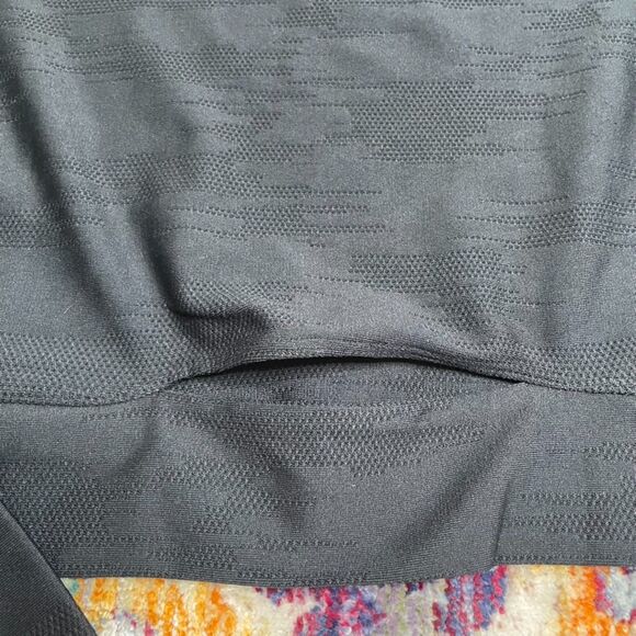 IVL Collective Digital Camo Workout Set - Picture 3 of 6